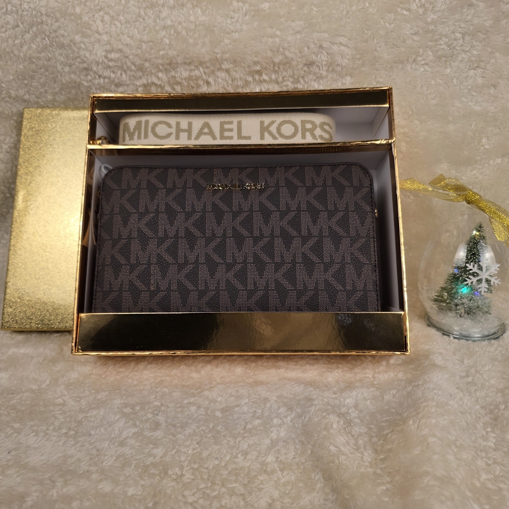 Michael Kors Brown Wallet, Christmas Promotion